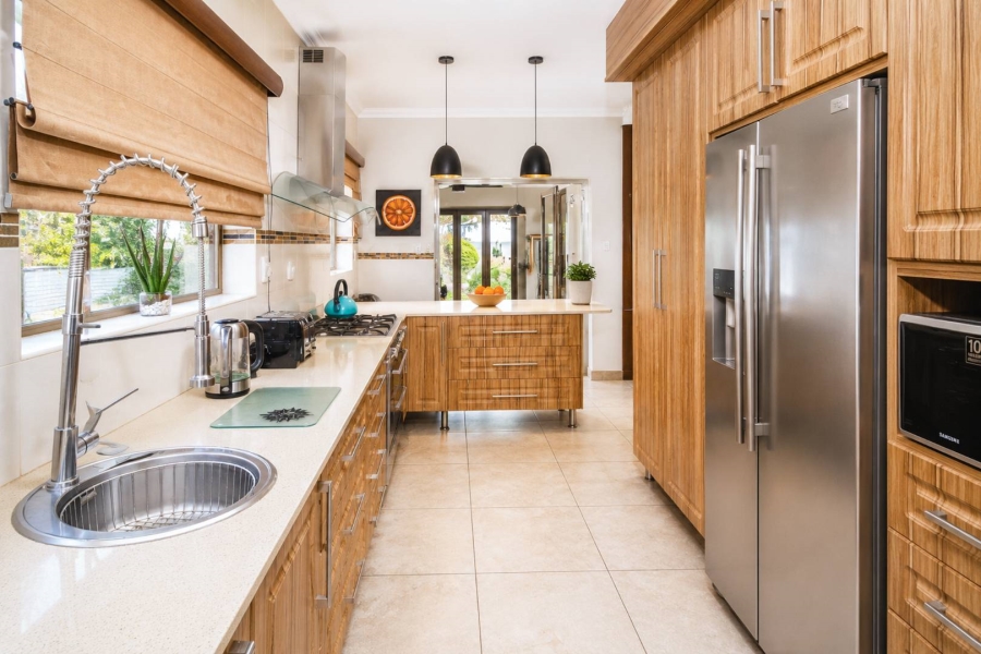 4 Bedroom Property for Sale in Ifafi North West